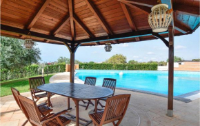 Cozy Home In Pozzallo Rg With House Sea View